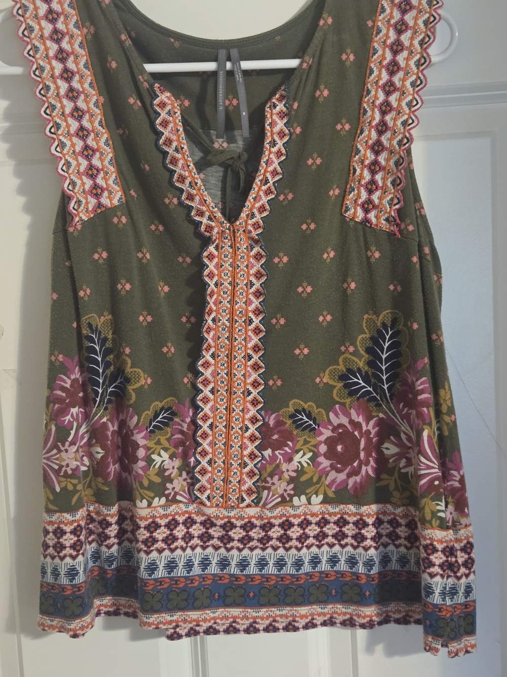 Anthropologie Olive Floral Embroidered Sleeveless Tank